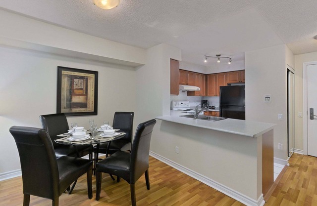 1 Bedroom/1 Bathroom Suite