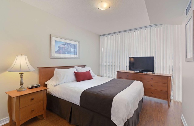 1 Bedroom/1 Bathroom Suite