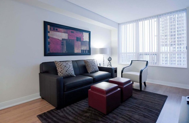 1 Bedroom/1 Bathroom Suite