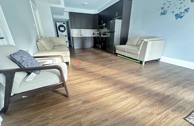 1 Bedroom 1 Washroom Private unit in a house