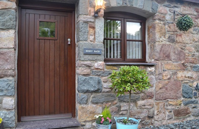 1 bedroom accommodation in Caernarfon