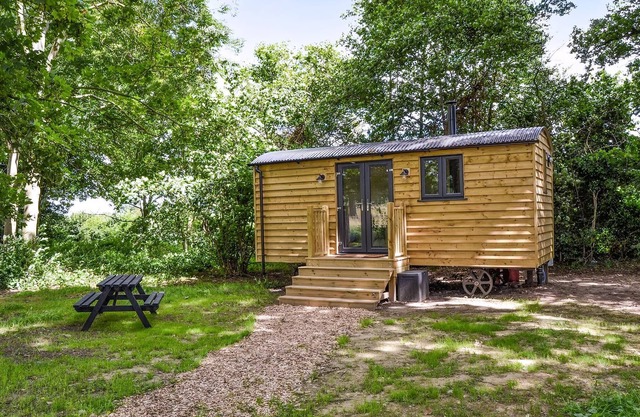 1 bedroom accommodation in Cantley