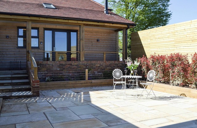 1 bedroom accommodation in Netherfield, near Battle