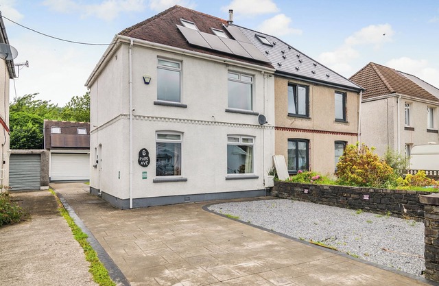 1 bedroom accommodation in Glynneath, near Neath