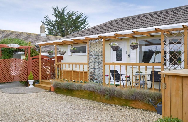 1 bedroom accommodation in Gunville, near Newport