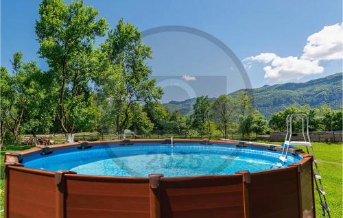 1 Bedroom Awesome Apartment In Vrhovine
