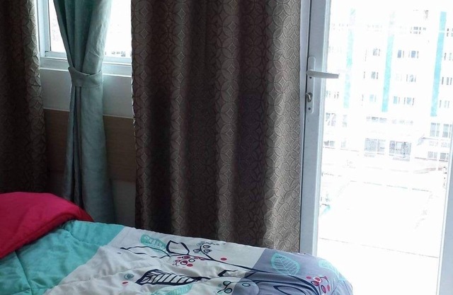 1 Bedroom Condo Unit with Balcony