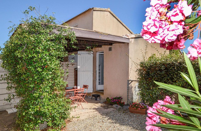 1 bedroom gorgeous home in Venzolasca