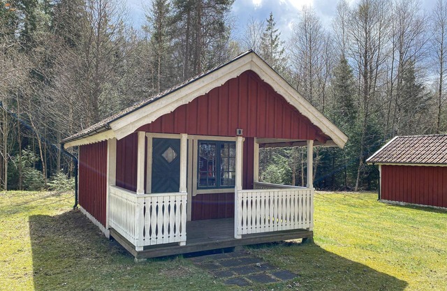 1 bedroom nice home in Jälluntofta