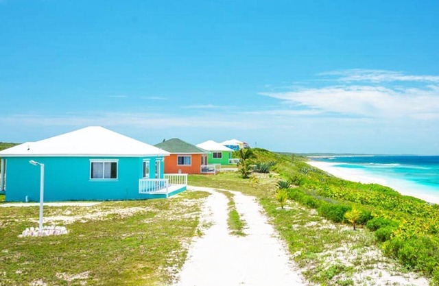 1 Bedroom Ocean View, Shell Shack Eco friendly cottage