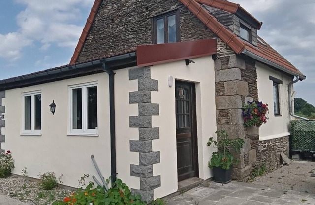1 bedroom Secluded Normandy countryside cottage