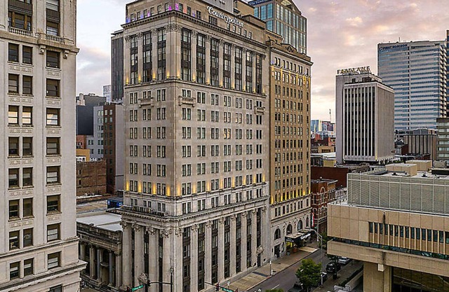 1 Bedroom w/King Bed, at Bluegreen Downtown Nashville Resort!