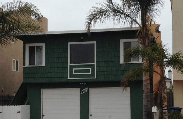 1 Block From The Pacific Ocean And 1 Block From The Channel Islands Harbor