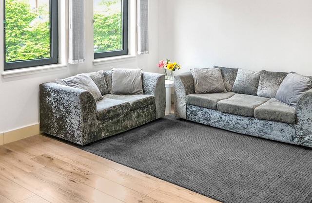 1 BR Flat next to Heathrow Airport London