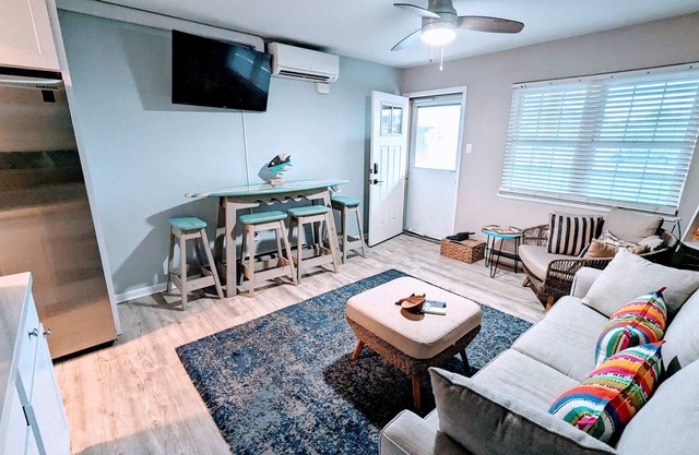 1 BR Suite/1st Floor/East Side of Beach Block