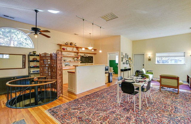 1 Mi to City Plaza: Family-Friendly Chico Home