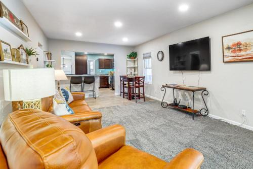 1 Mi to Dtwn Casper Homey Getaway with Yard!