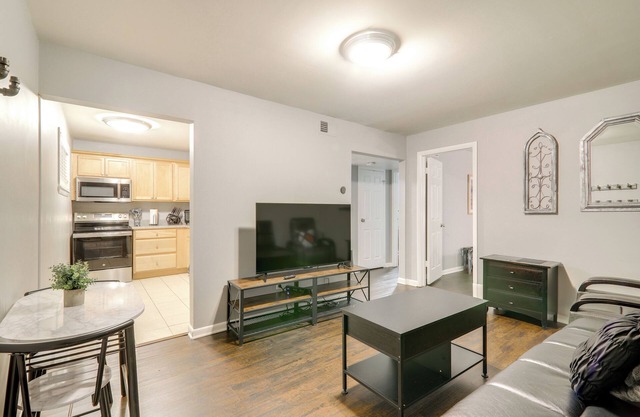 1 Mi to Dtwn & UGA: Condo w/Pool in Athens!