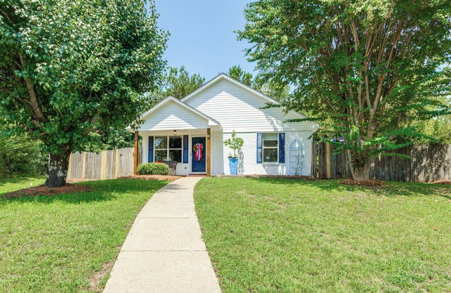 1 Mi to Ole Miss: Pet-Friendly Retreat w/Yard
