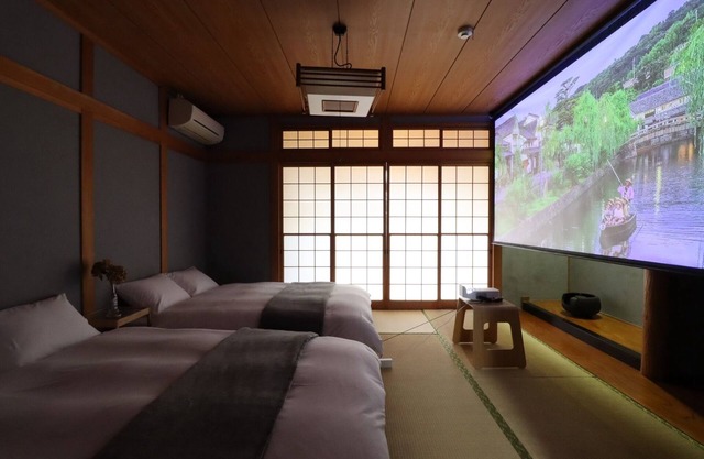 1 min walk to JR station Private floor w garden/Fukuoka Fukuoka