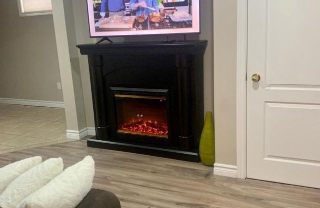 1 room in a cozy and beautiful basement