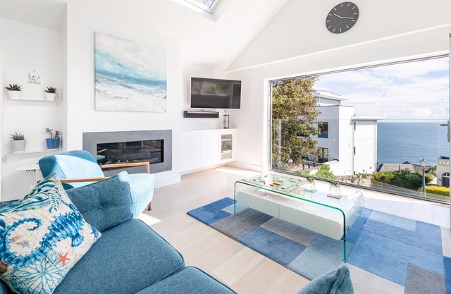 1 The Coach House, St Ives