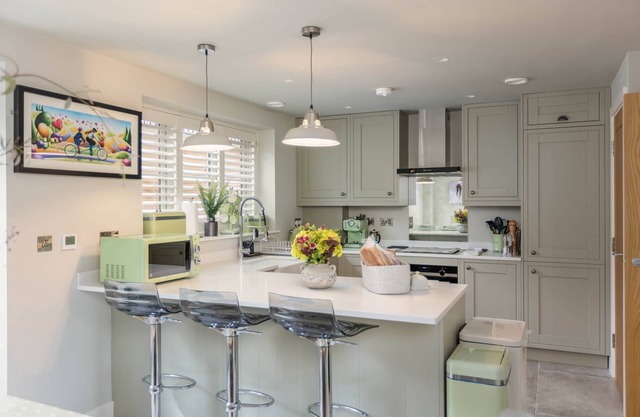 1 x King, 1 x Twin , 2 x bathrooms Nidderdale and Swaledale