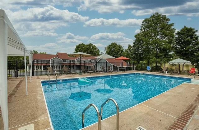 10,500 SF Luxury Estate 10 BR +11 Bath, Pool, Hot Tub