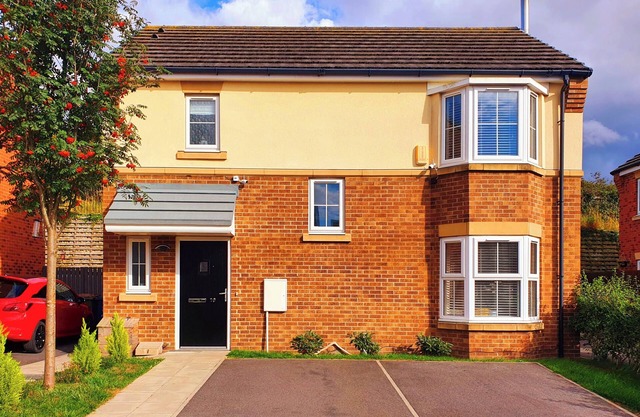 10 BEACON HILL, family friendly, with open fire in Loftus