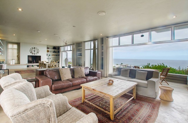 10 Elf Beach House