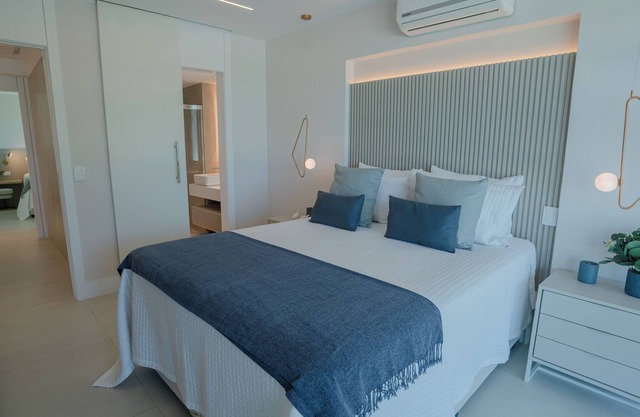 10 minutes from the beach. Family sized apartment with poll and terrace!