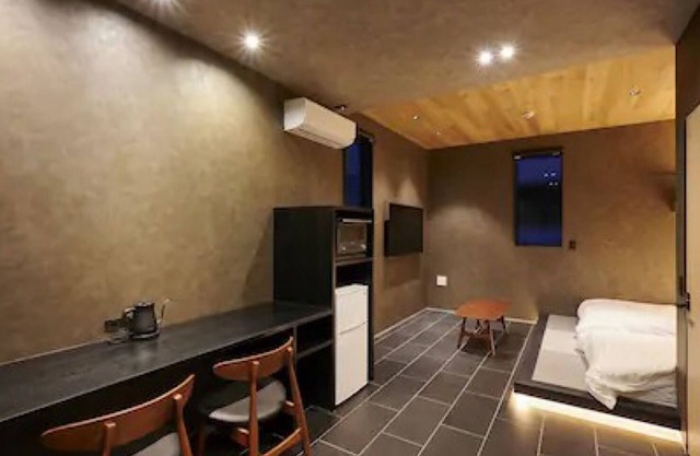 10 minutes walk from Hakata Station Japanese m/Fukuoka Fukuoka