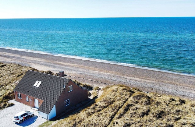 10 person holiday home in Frøstrup