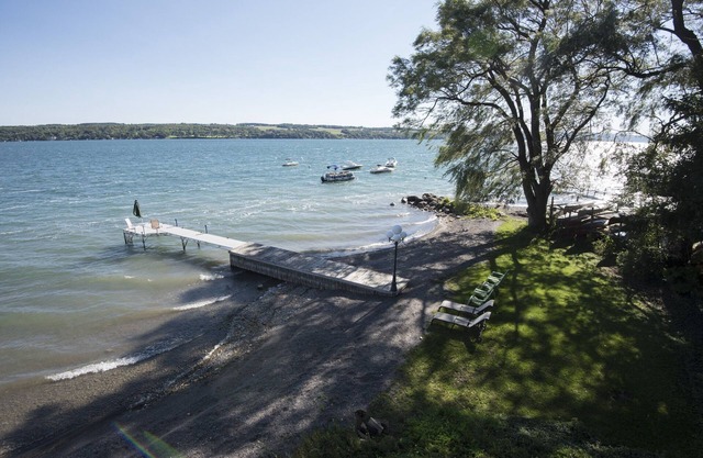 100' Level Lakefront Beach