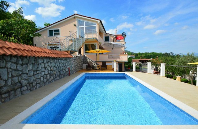 100 m² Apartment ∙ 2 bedrooms ∙ 4 guests