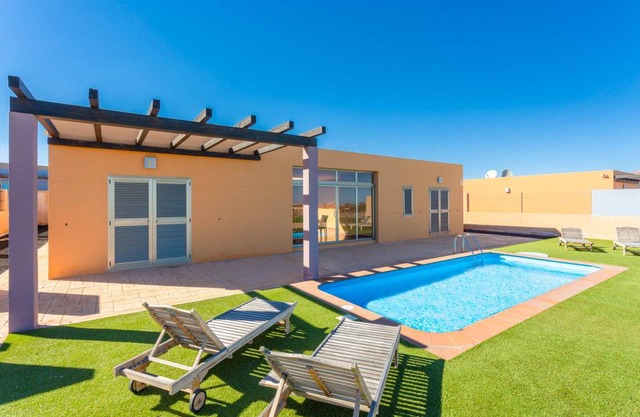 100 m² Villa ∙ 3 bedrooms ∙ 6 guests