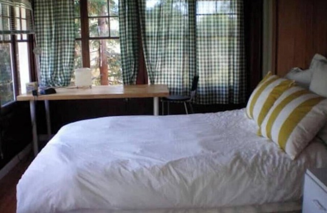 1005 #7 Large Studio/hardwood/1bath