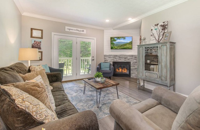 103 m² Condo ∙ 2 bedrooms ∙ 8 guests