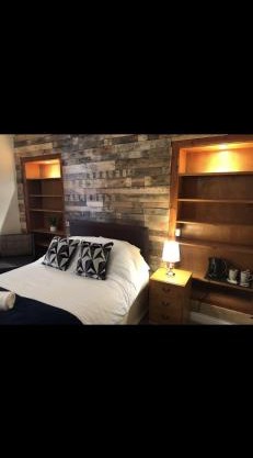 106 Brynmill - Room 9 - Sea Views