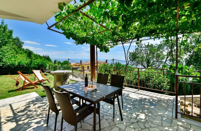108 m² Apartment ∙ 3 bedrooms ∙ 6 guests