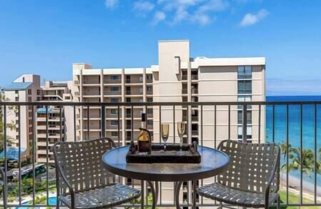 10th floor partial ocean view studio @ Royal Kahana Resortnn
