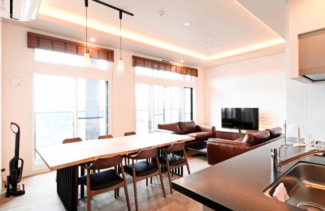 114 m² Hotel ∙ 3 bedrooms ∙ 12 guests