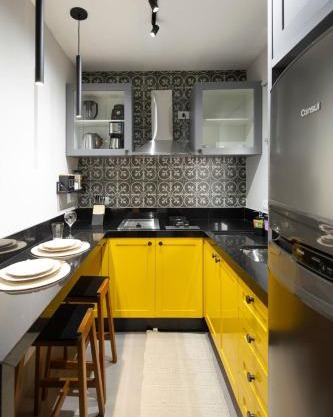 113-Studio Amplo e completo com ar condicionado prox UEL