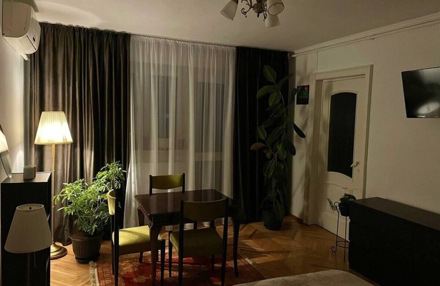 12 Apartment