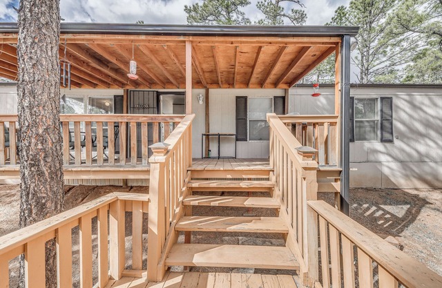 12 Mi to Ski Apache: Cozy Ruidoso Home w/Grill!