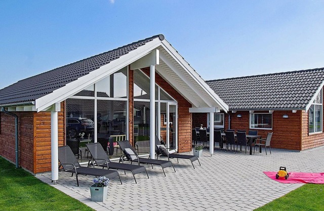 12 person holiday home in Hasselberg