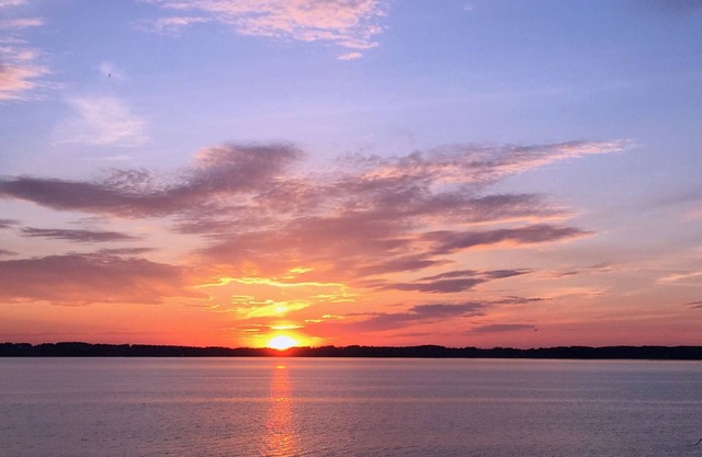 120' PRIVATE WHITE SAND BEACH, ON EAST GRAND TRAVERSE BAY, SPECTACULAR SUNSETS