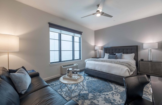 121 Hotel by AvantStay | Chic & Modern Superior Suite In Ideal Nashville!
