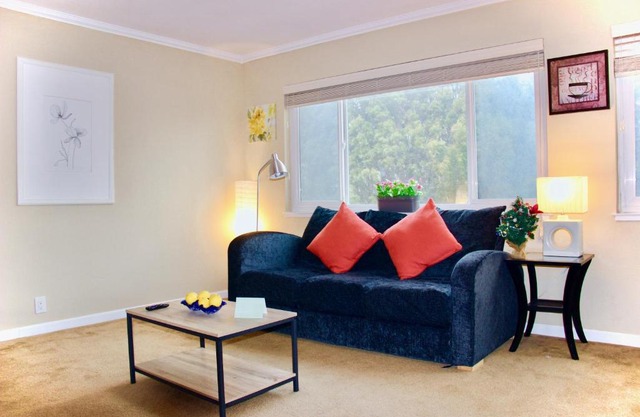 #123 Park Plaza NEW! 20% Discount 5 min from SFO, BART, Train