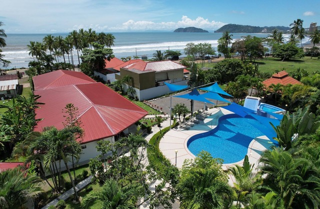 13 BR Beach Front Paradise - Blue Macaw - #1 VIP Hosting Service